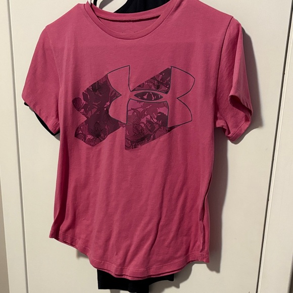 Under Armour BUNDLE Kids' Black and Pink Logo Tee - Picture 3 of 4